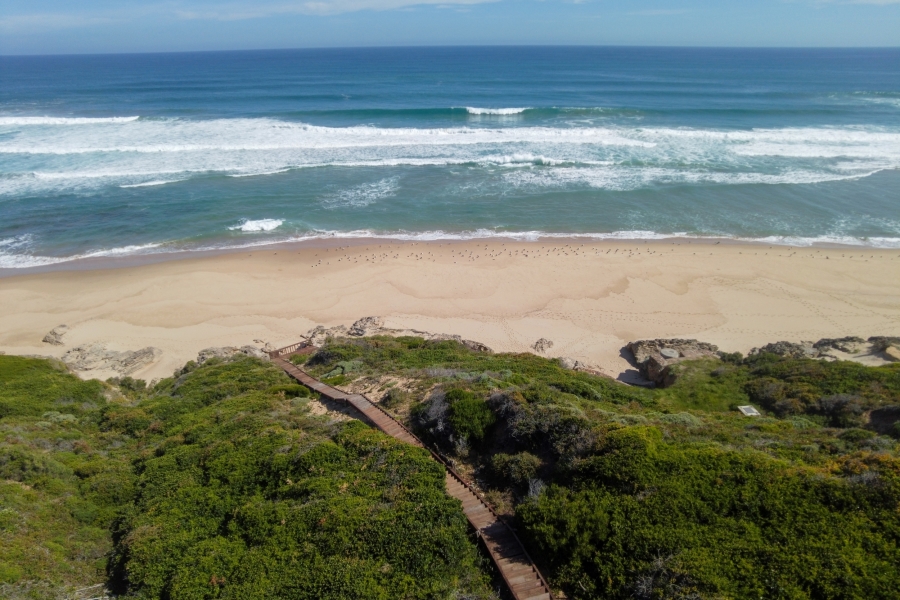 10 Bedroom Property for Sale in Dana Bay Western Cape